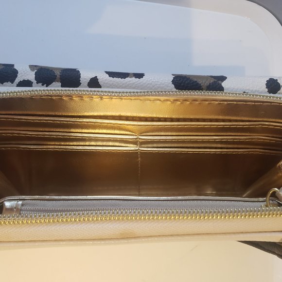 Hangbags - Picture 15 of 16